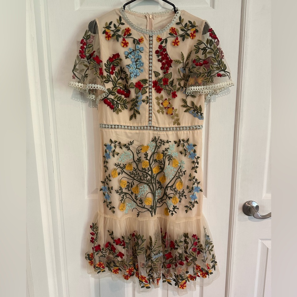 Floral Embroidered Dress with Short Sleeves